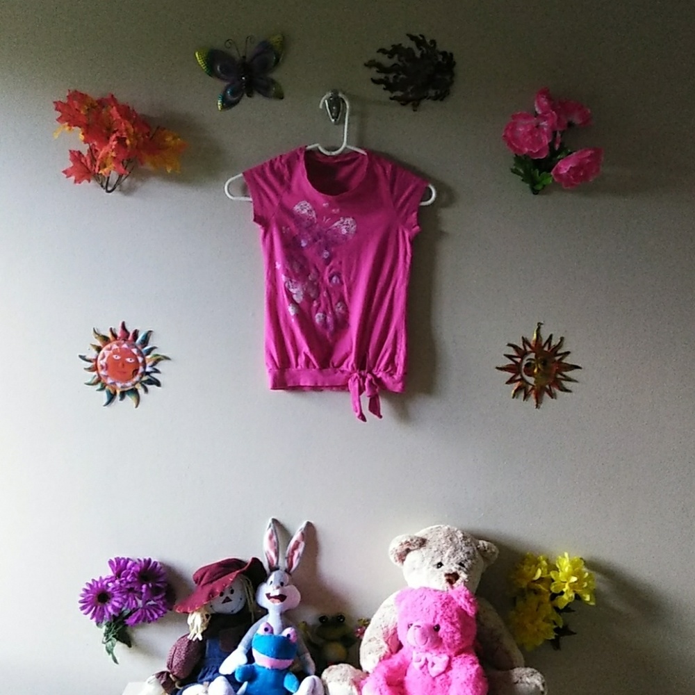 Girls pink t-shirt